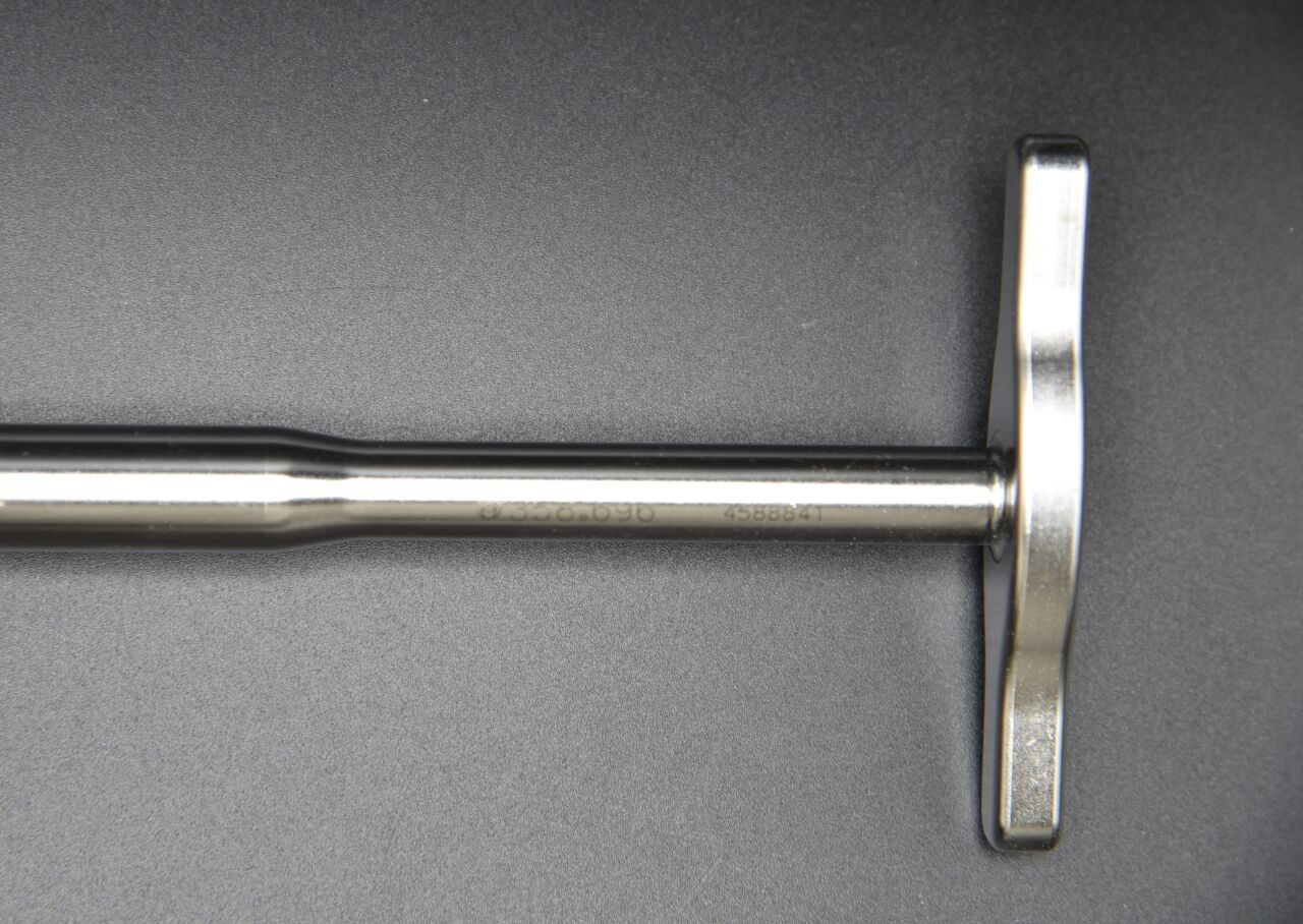 SYNTHES 358.696 Spiral Blade Inserter, For Titanium Humeral Nails — photo 2