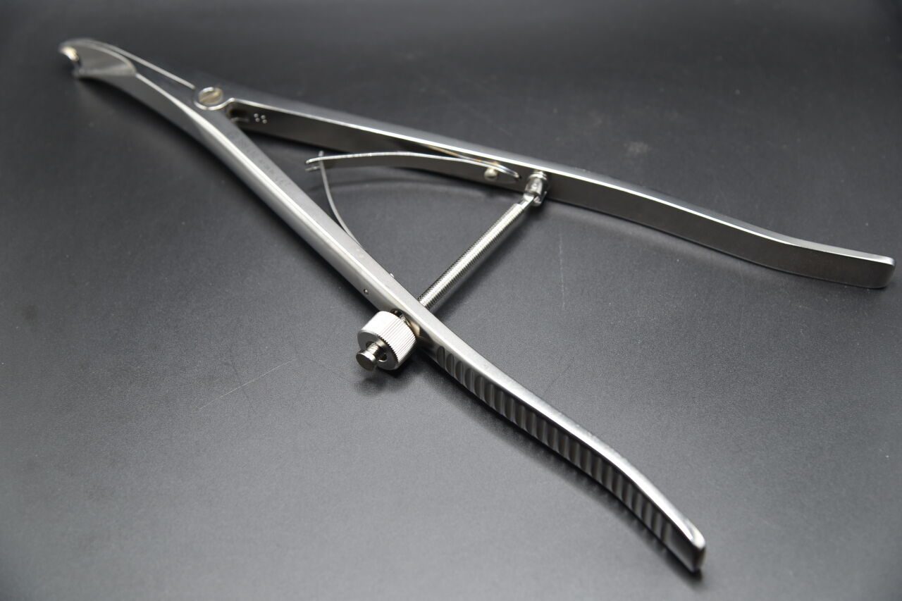 SYNTHES 388.410 SPREADER GRASPERS — photo 2