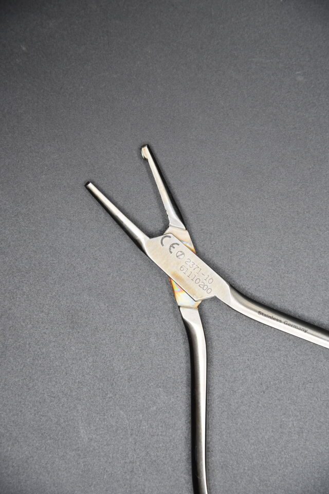 ZIMMER 2371-10 ORTHOPEDIC BENDING CLAMP — photo 3
