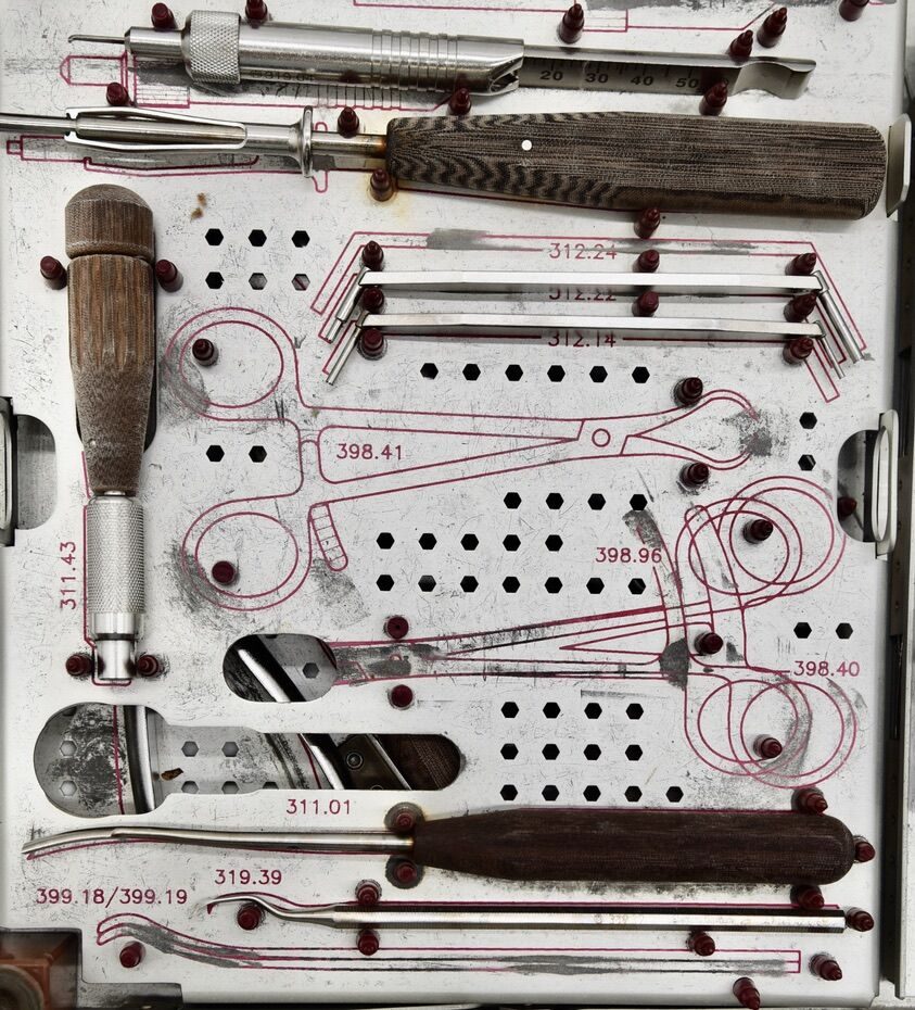 SYNTHES NA 125.48 Mini Fragment Instrument and Titanium Implant Set — photo 4