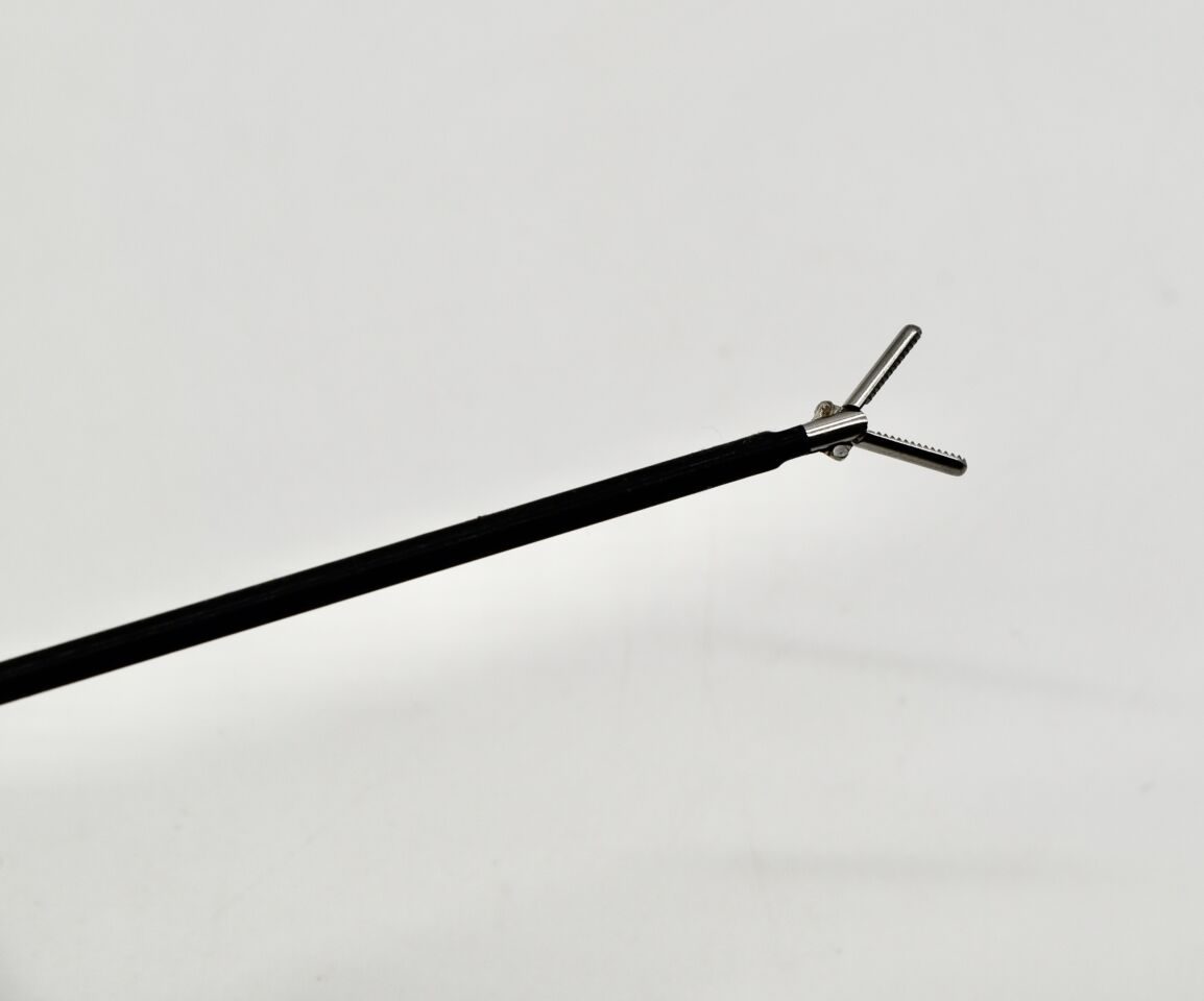 KARL STORZ 33123 Storz Clickline Plastic Handle w/ Hemostat Ratchet and 31310UL Forceps Insert — photo 2