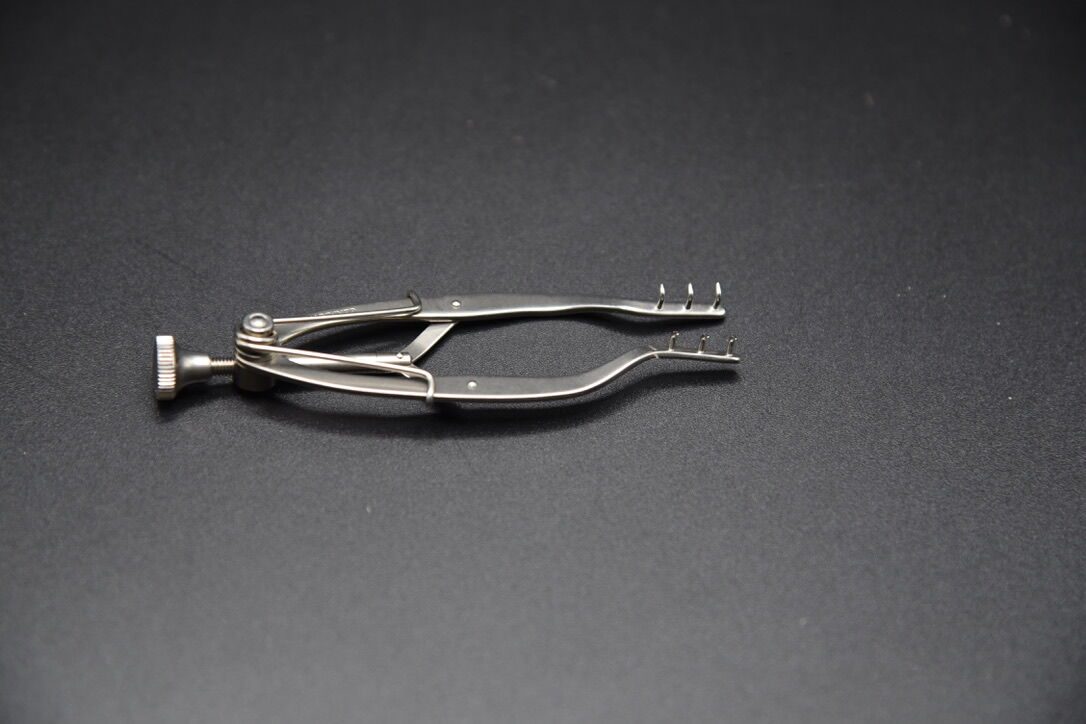 STORZ E4500 Stevenson Lacrimal Sac Retractor — photo 2