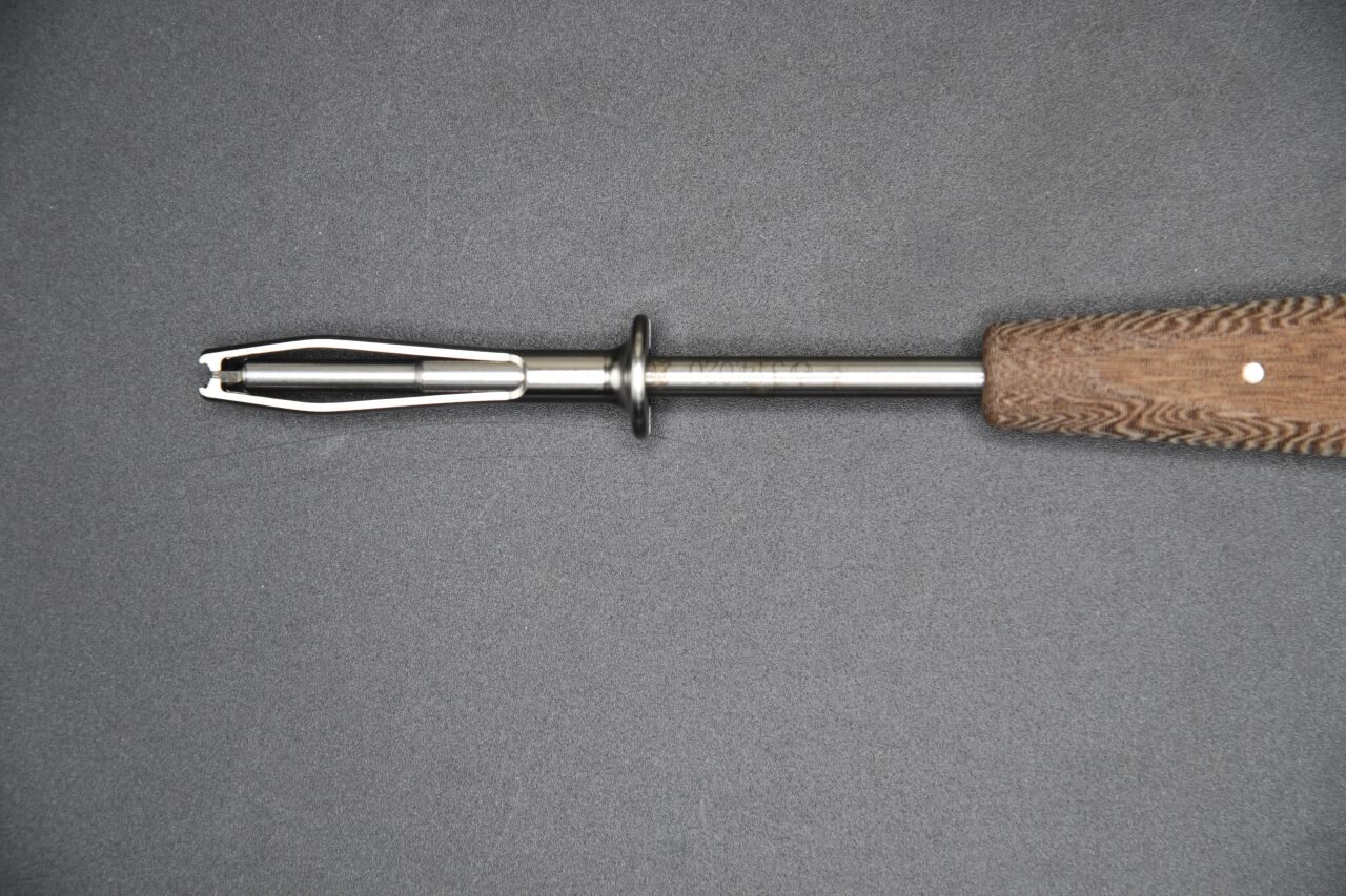 SYNTHES 314.02 SMALL HEXAGONAL SCREWDRIVER WITH HOLDING SLEEVE — photo 2