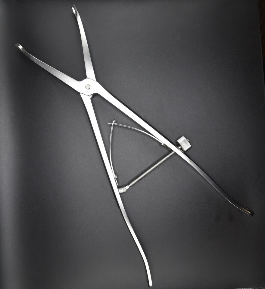 SYNTHES 388.42 SURGICAL COMPRESSION FORCEPS — photo 3