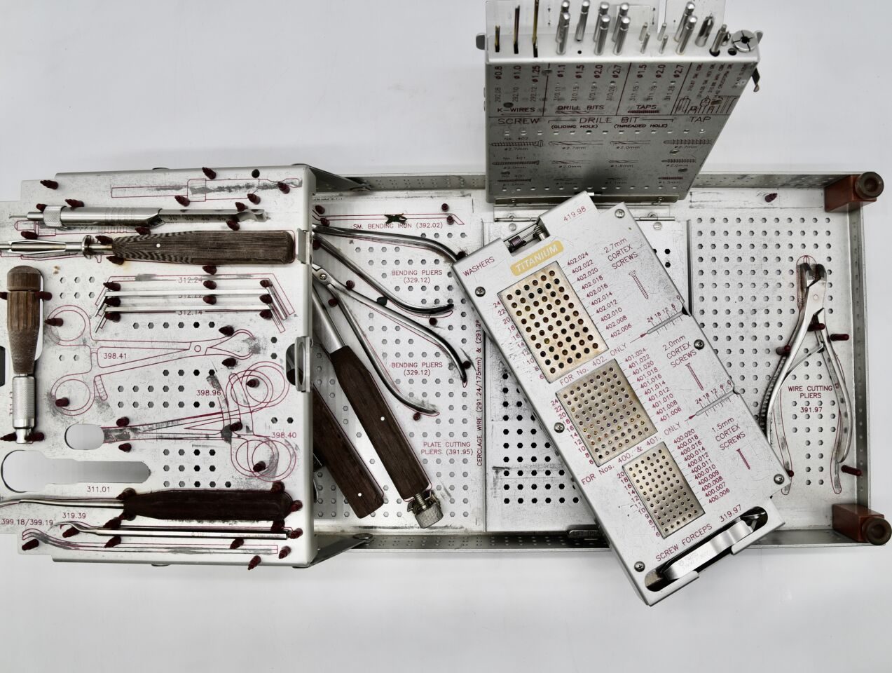 SYNTHES NA 125.48 Mini Fragment Instrument and Titanium Implant Set — photo 9