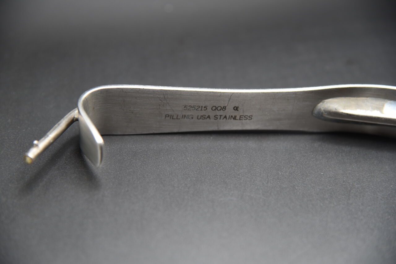 PILLING 525515 Face Lift Retractor Fiberoptic Lighting On #2 Deaver Retractor — photo 2