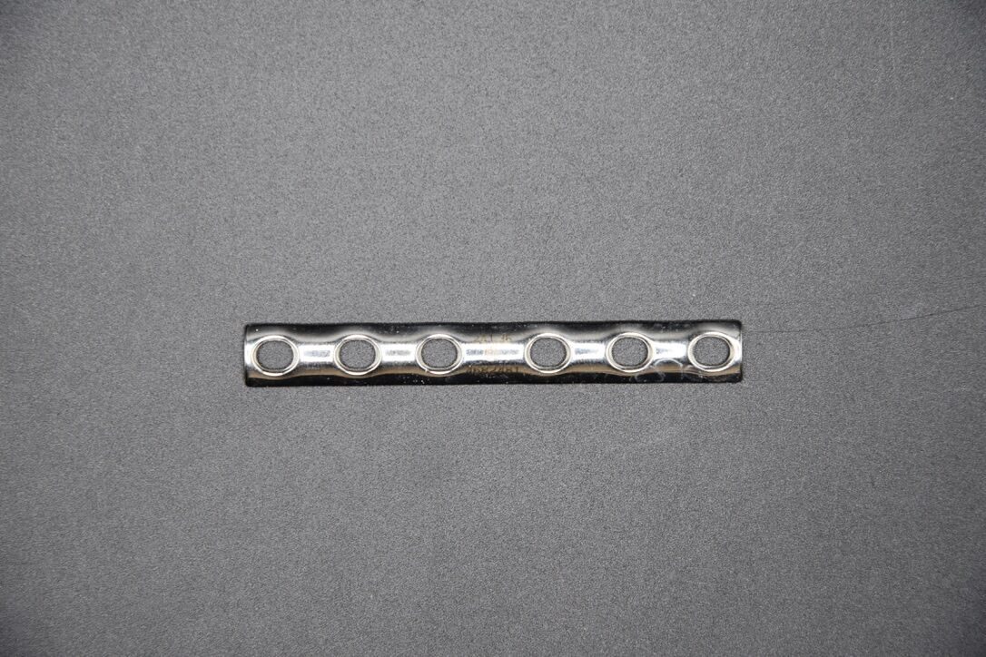 SYNTHES 241.36 One-Third Tubular Plate 73 L x 9mm W 12mm dia. 6 Holes, 3.5mm