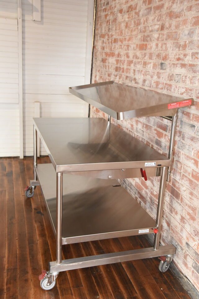 PEDIGO CDS-3060 Space Station Central Supply Work Table — photo 2