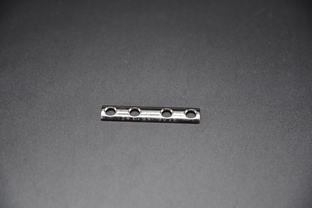 SYNTHES 241.04 STAINLESS STEEL TUBULAR PLATE, 1/3 SIZE, 49MM LENGTH, 4 HOLES — photo 2