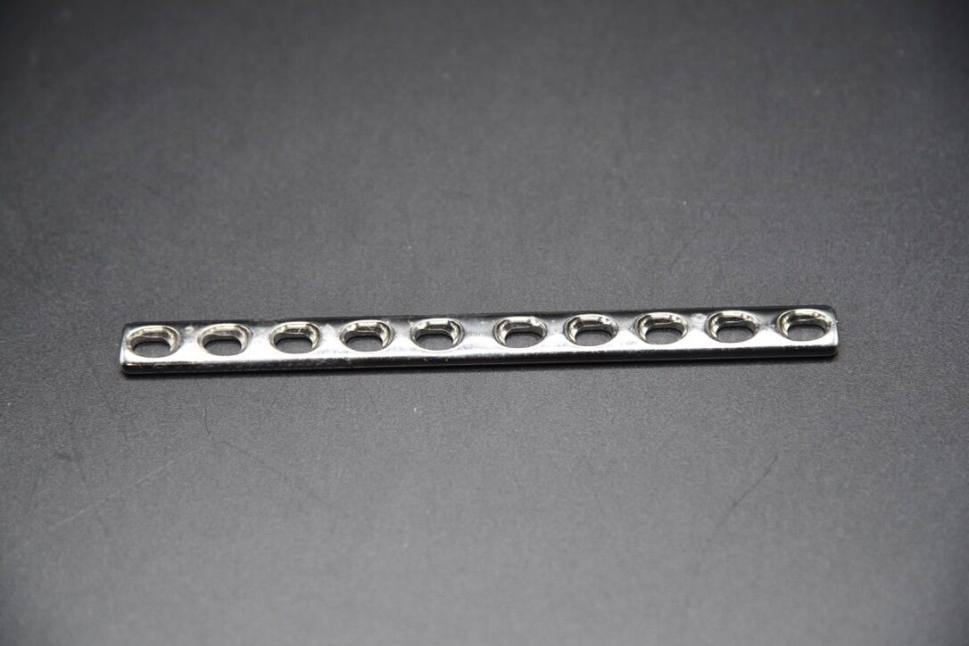 ZIMMER 2429-10 SURGICAL 10 HOLE PLATE — photo 2
