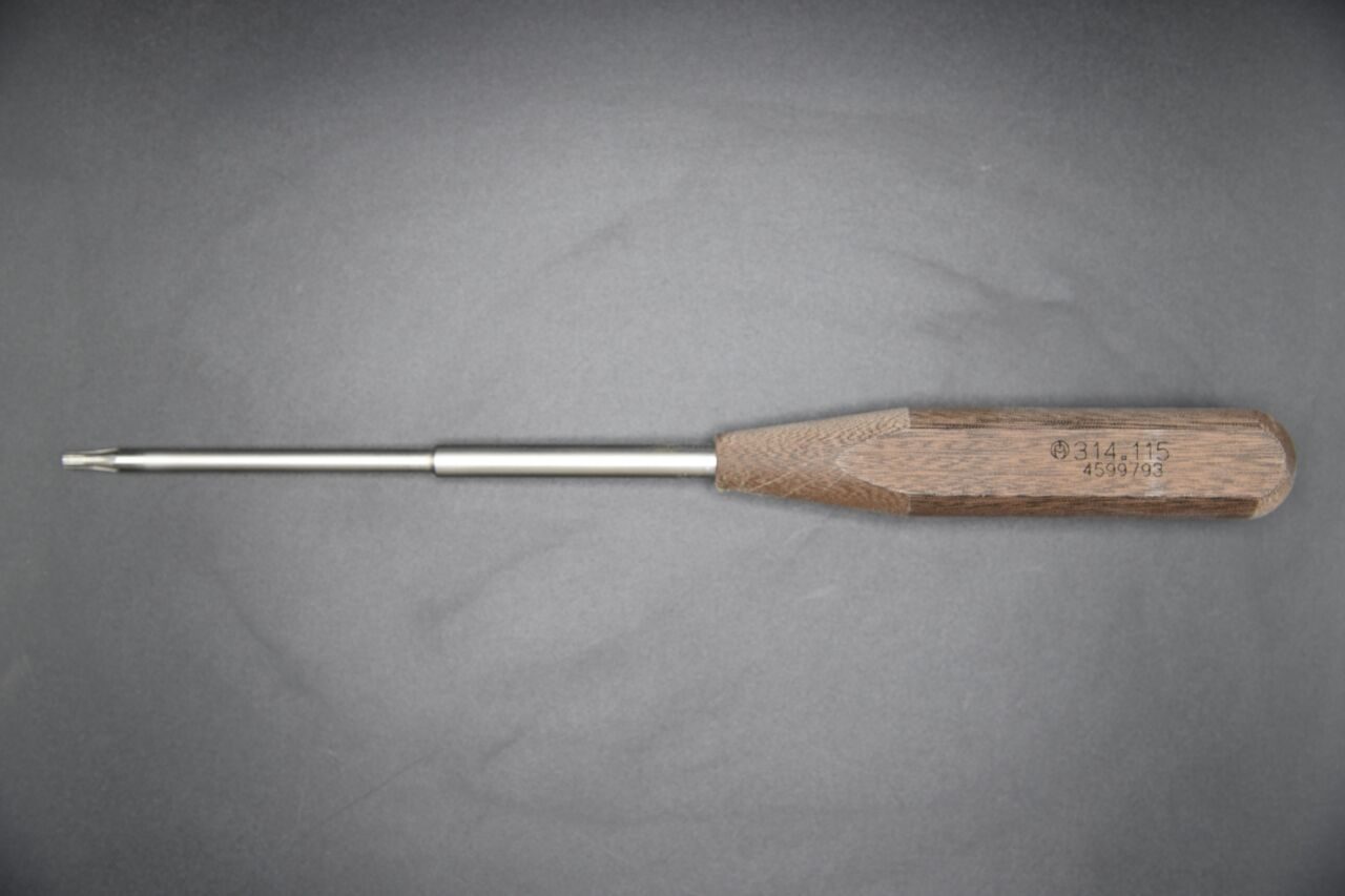 SYNTHES 314.115 Stardrive Screwdriver — photo 1
