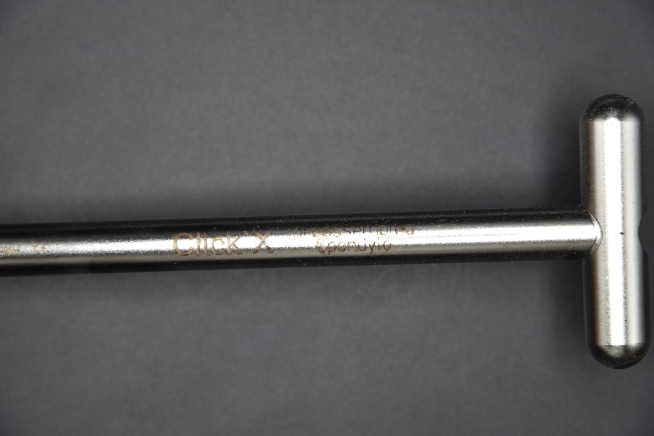 SYNTHES 388.365 388.358 Reduction Instrument — photo 3
