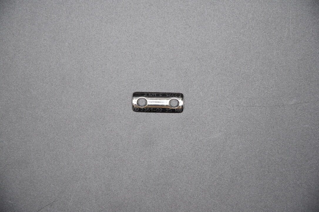 ZIMMER 2361-02 SURGICAL 2 HOLE 25MM PLATE