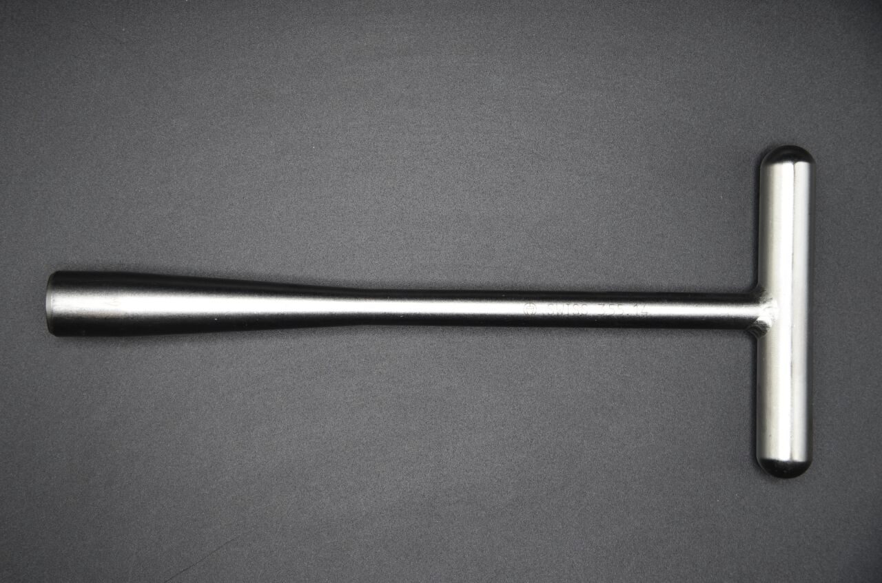 SYNTHES 355.14 355.140 T-Handle 11mm Cannulated Socket Wrench US286 — photo 1