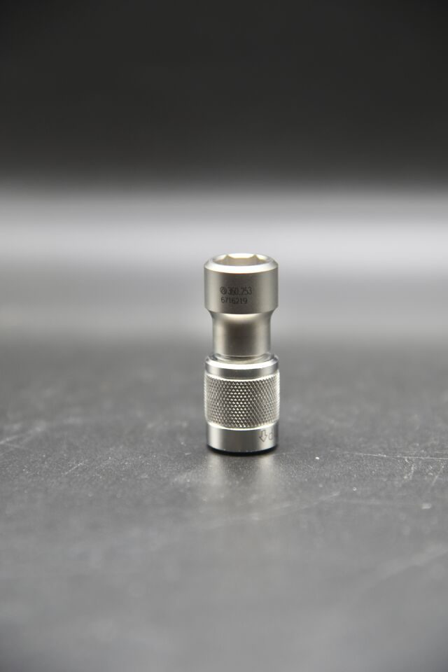 SYNTHES 360.253 Holding Sleeve Locking Device, For Intramedullary Instrument — photo 2