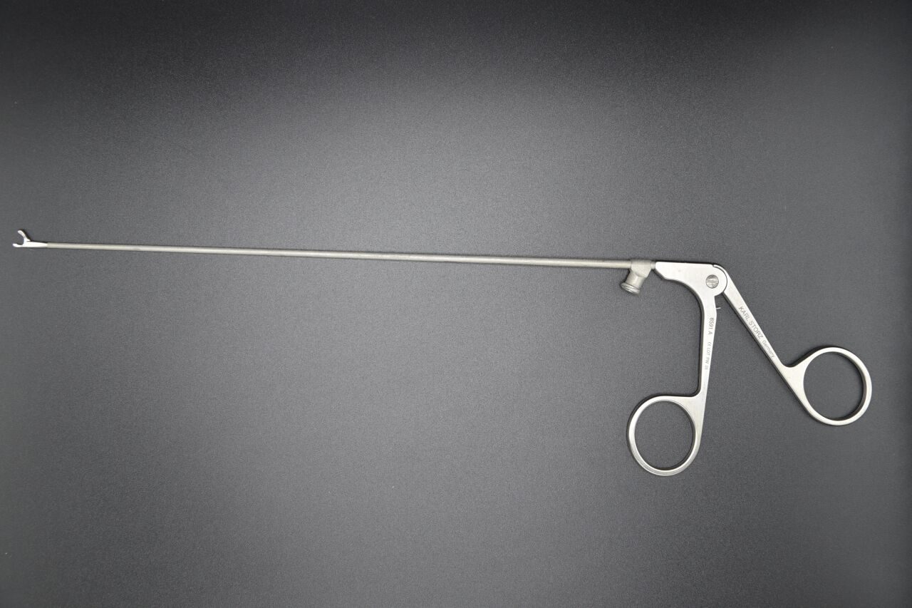 KARL STORZ 8591A 23CM KLEINSASSER 2MM ROUND CUP FORCEPS  SPOON FORCEPS — photo 1