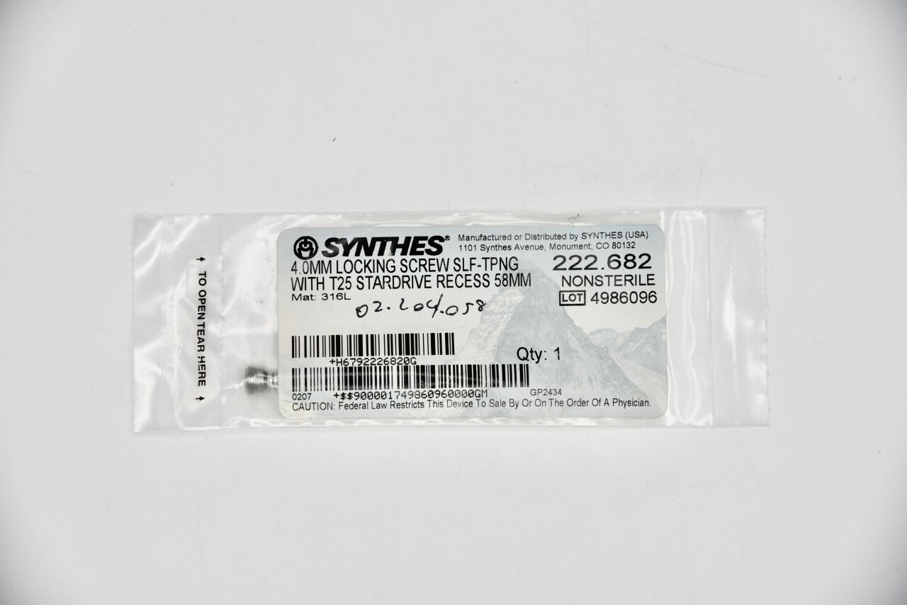 SYNTHES 222.682 4.0mm Locking Screw Self,