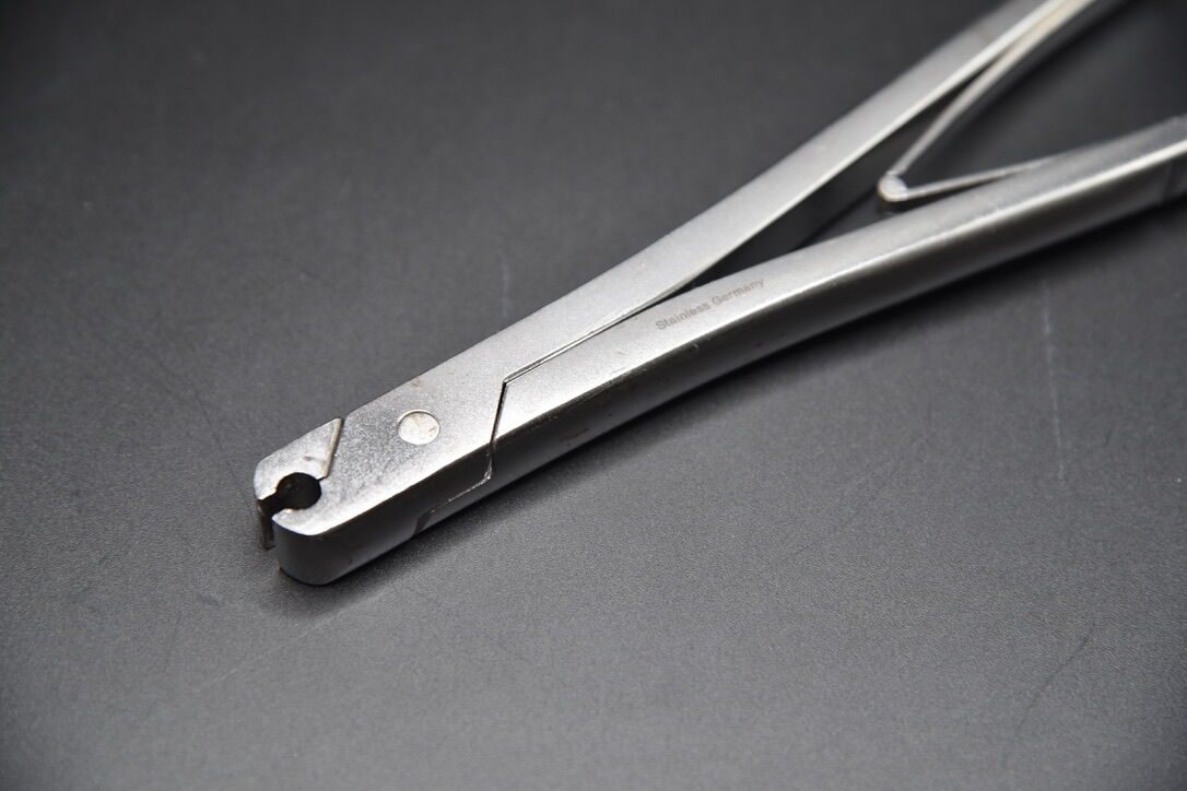 SYNTHES 388.44 Spine USS 6mm Rod Holding Forceps — photo 4