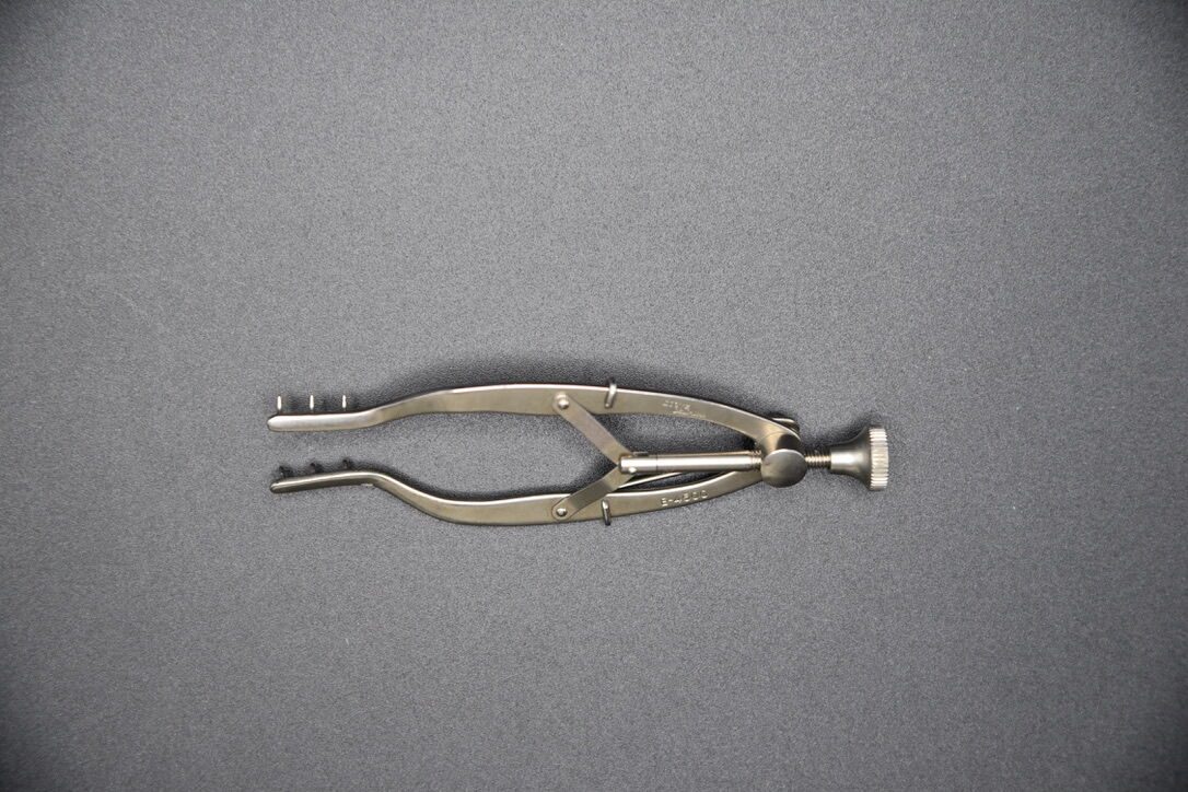 STORZ E4500 Stevenson Lacrimal Sac Retractor — photo 3