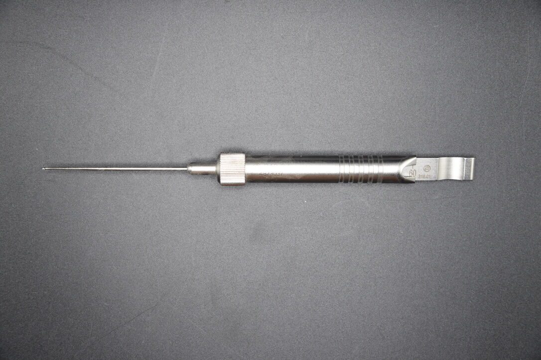 SYNTHES 319.01 Surgical Depth Gauge — photo 2