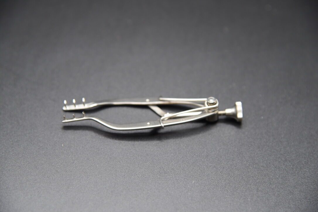 STORZ E4500 Stevenson Lacrimal Sac Retractor — photo 5