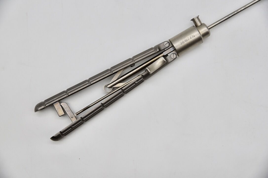 KARL STORZ 26167FN Ultramicro Needle Holder W/ Axial Handle 3mmx30cm — photo 2