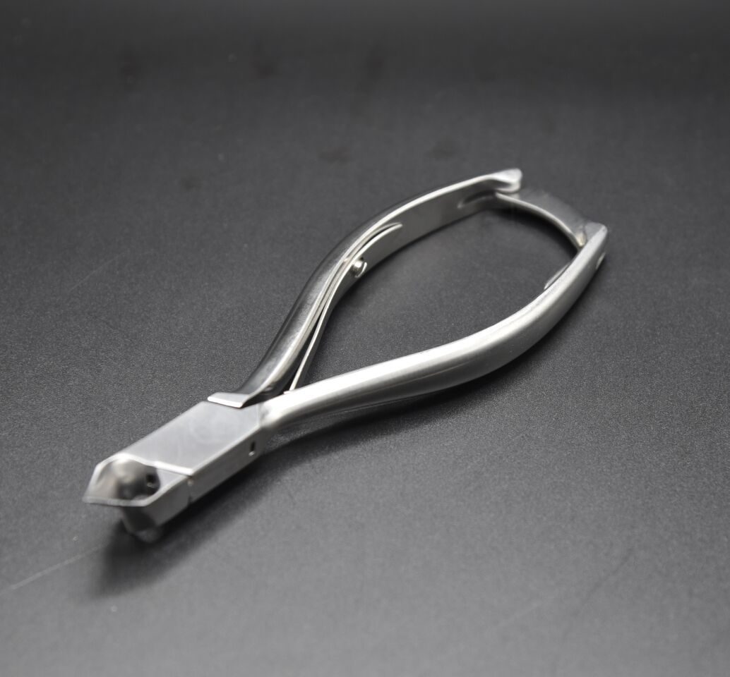 MEDLINE MDS7433114  Konig Double Spring with Catch Nail Nipper — photo 2